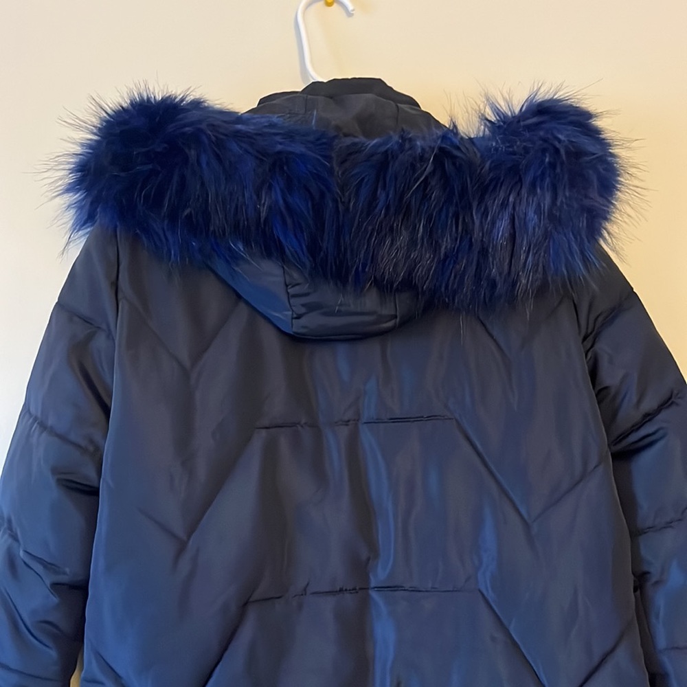 Long navy blue bubble coat with fur hoodie - Picture 4 of 6